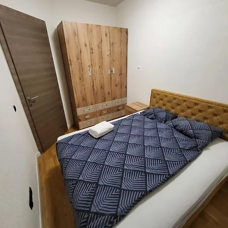 Apartman Frki Iii * سراييفو